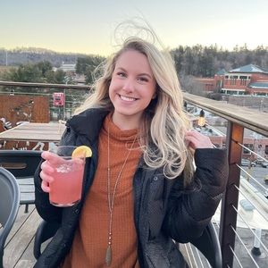 Meet your Posher, Sophia